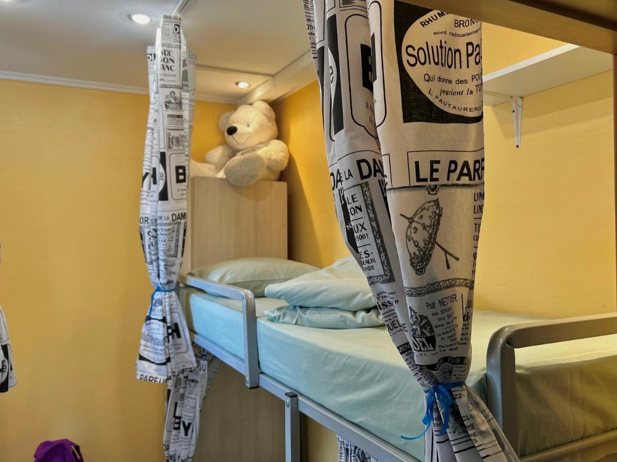 Pechersky Hostel Kiev Luaran gambar